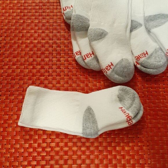 Hanes 10 Pairs Socks Small - Picture 2 of 2
